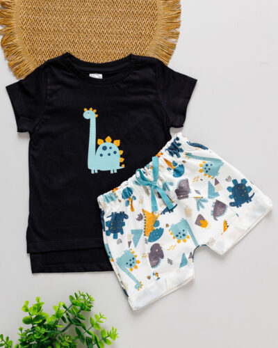 Conjunto Camiseta Long Line Curta Preto e Bermuda Saruel MoleCotton Dino