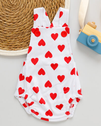 Jardineira Bebê Romper Suedine Estampado Coração Vermelho